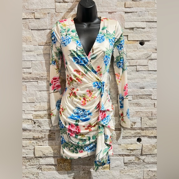 Guess Dresses & Skirts - GUESS Dress